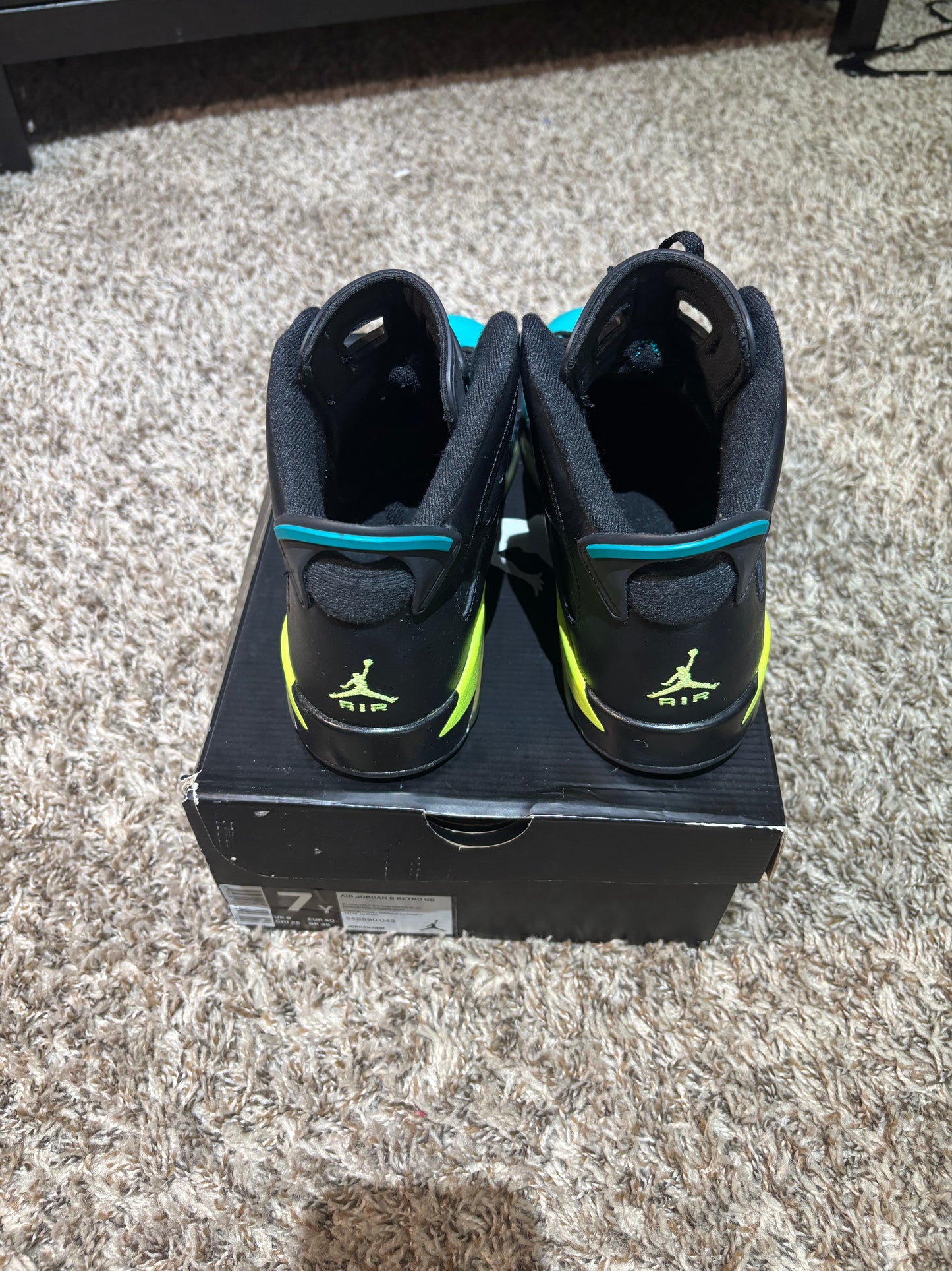 Air Jordan 6 Retro GG "Volt" Black/Volt - Size 7Y