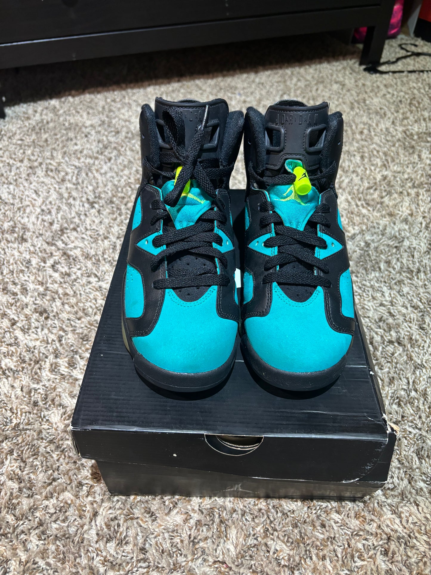 Air Jordan 6 Retro GG "Volt" Black/Volt - Size 7Y